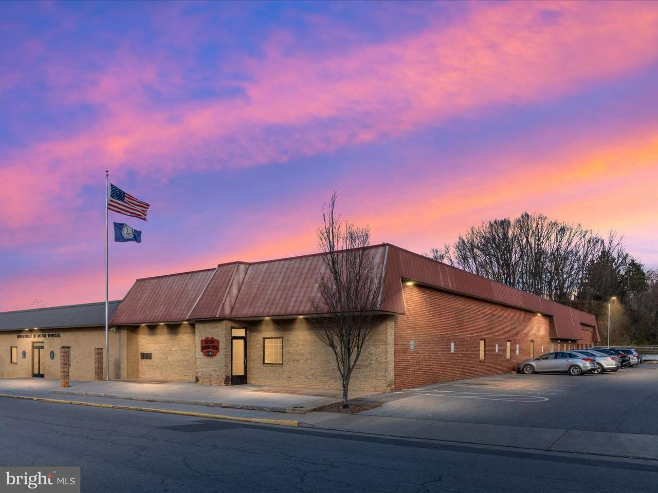 11 WATER Street unit: 4