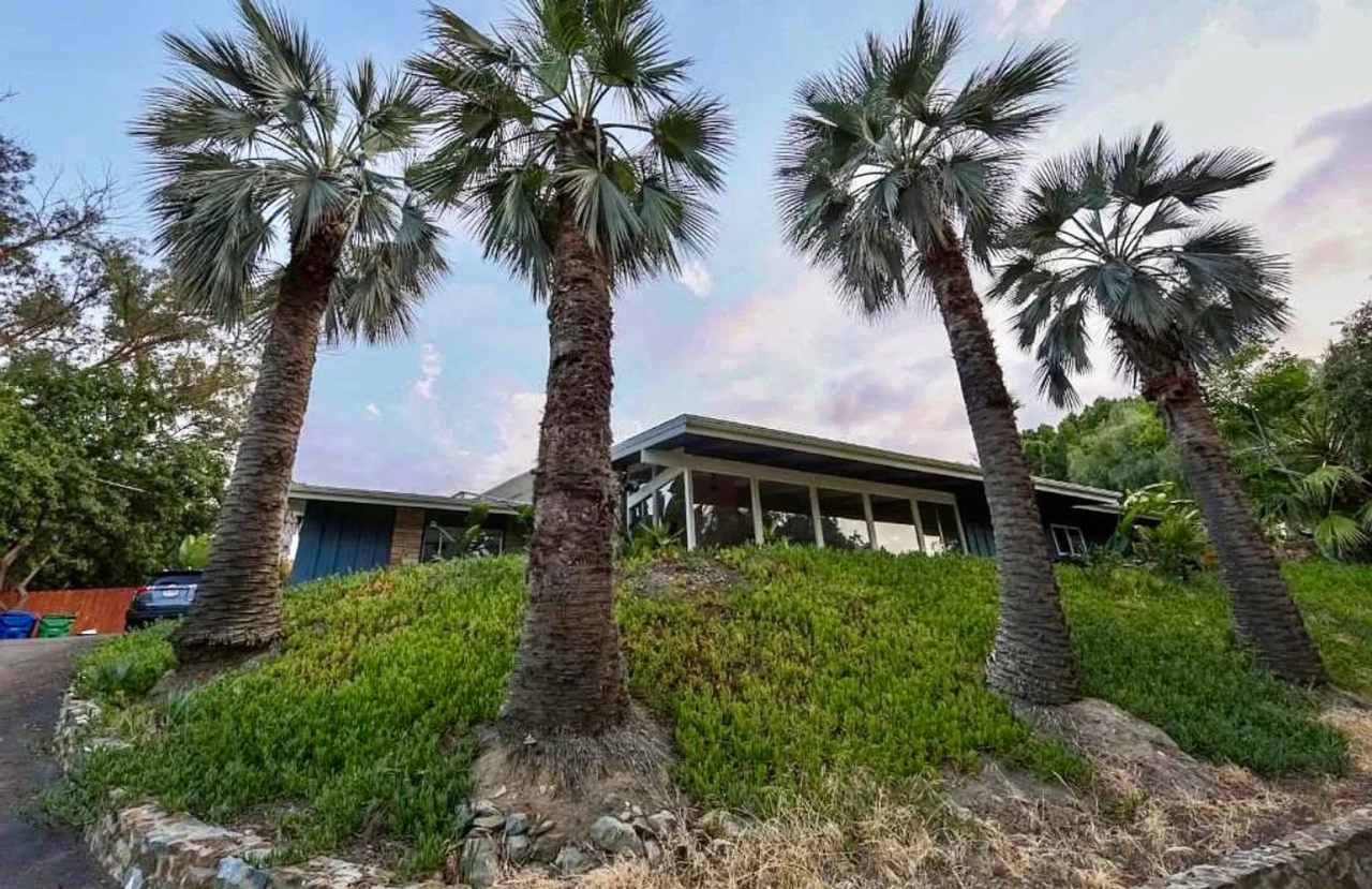 Stunning 3 Bedroom 2 Bathroom Home in La Mesa!