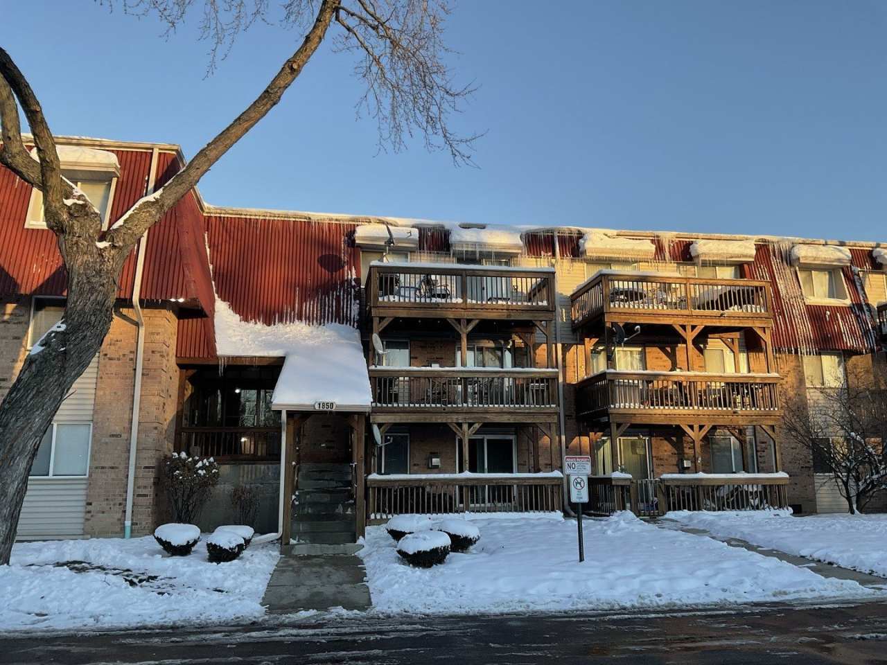 1850 Tall Oaks Drive