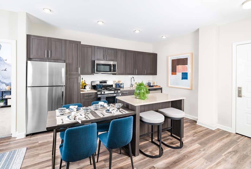 Modera Founders Row
