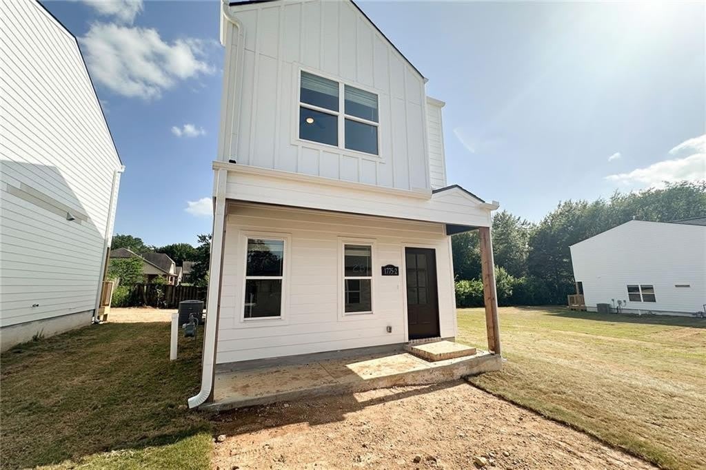 1326  S Van Buren  AVE