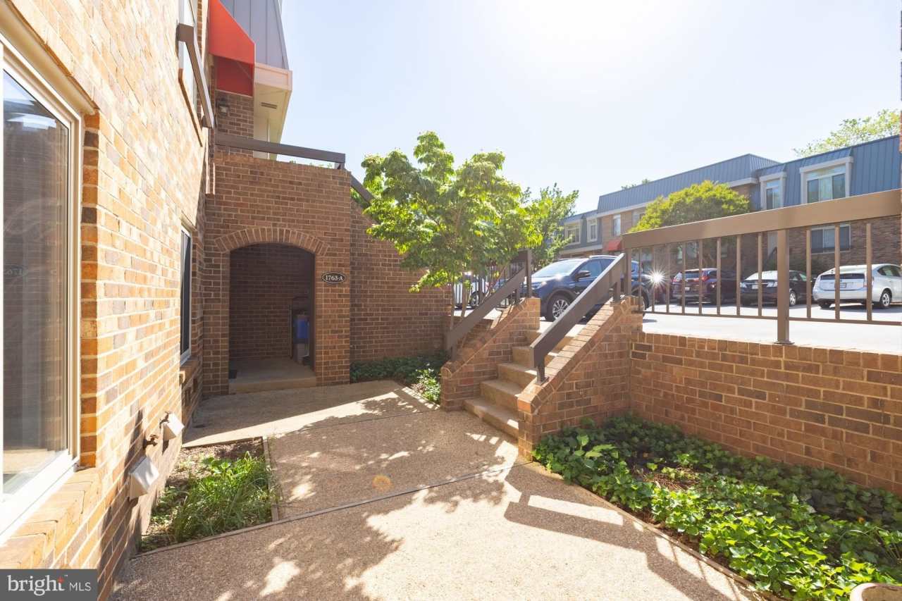 1765 HAYES Street S unit: A