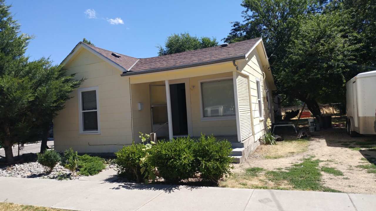 2 Bedroom 1 Bath- House