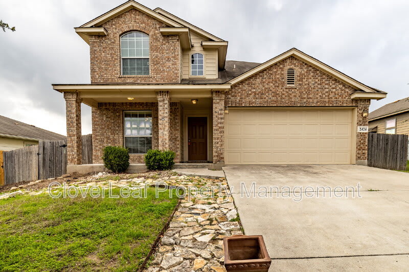 2424 Dimmitt Dr