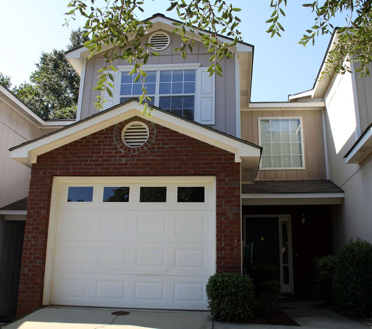 Available NOW- 107 Woodrun Dr-1/2 Off first month rent with a 12-month lease