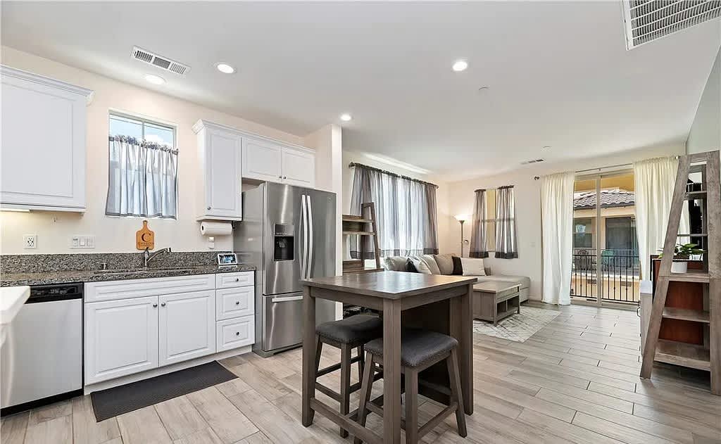 3277 E Wild Horse Privado Unit 1