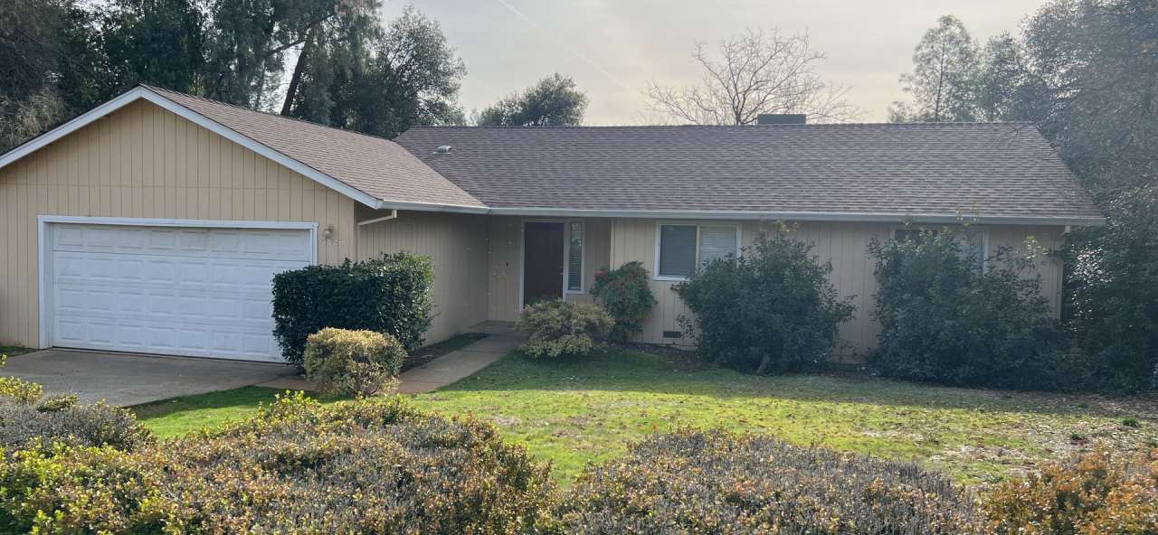 3 bedroom home in Shasta Lake City