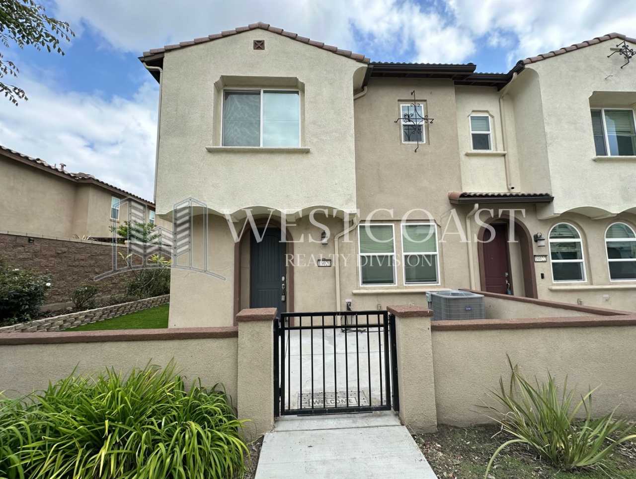 ***$500-OFF MOVE IN SPECIAL** Modern 3-Bedroom Townhome with Resort-Style Amenities in Chino