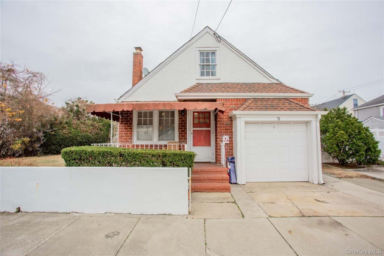 76 Clayton Clayton Avenue