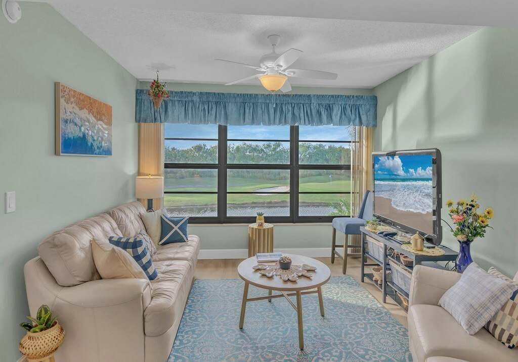 28 PLANTATION DRIVE 204