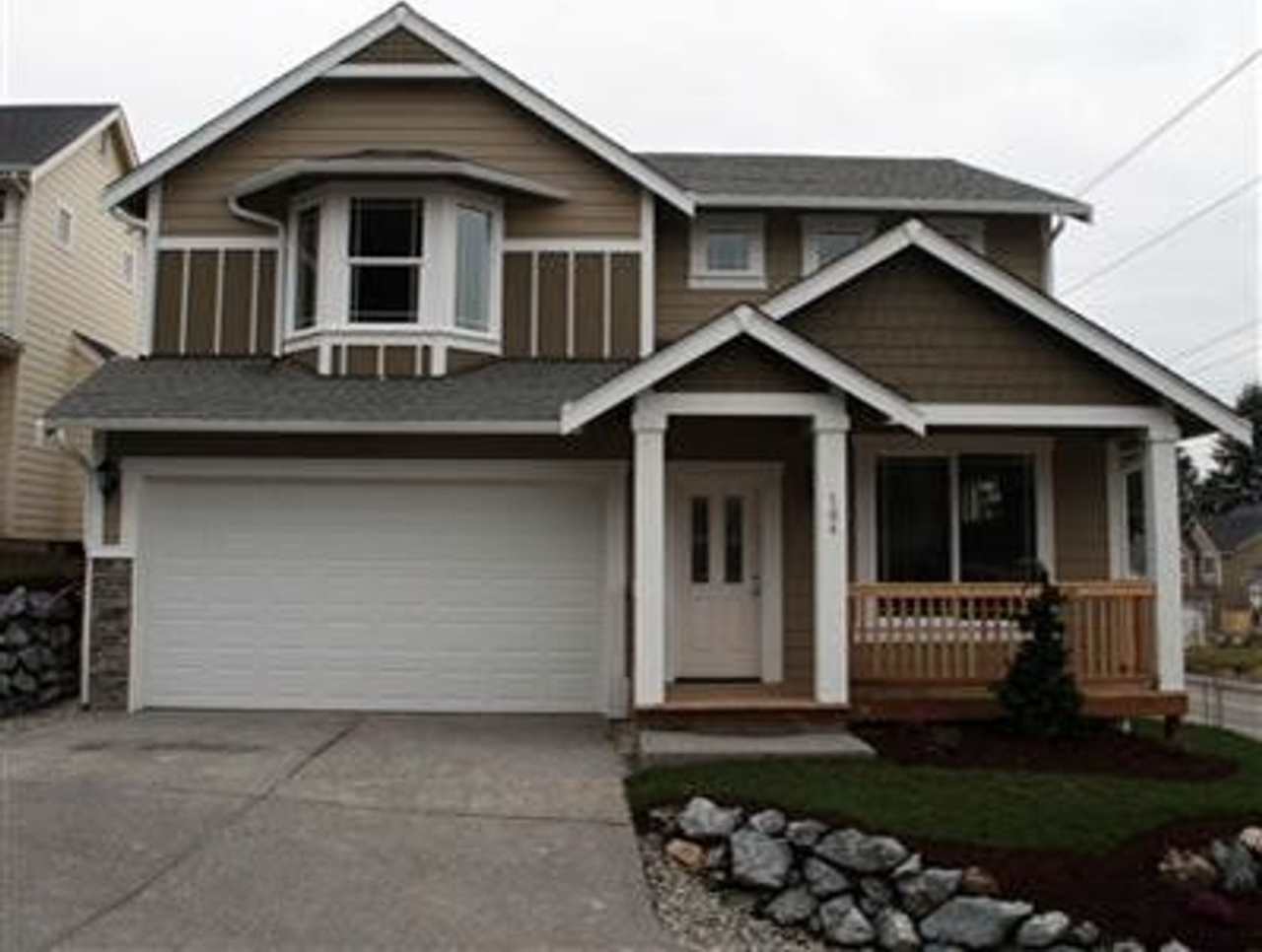 Beautiful 4 Bedroom Home in Tumwater Landing