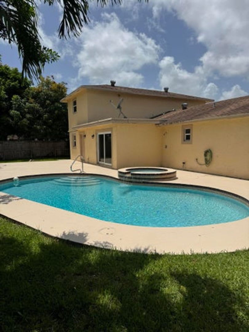 881 Camellia Drive, Royal Palm Beach, FL 33411