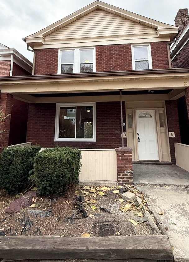 Newly Renovated 3 Bedroom in Arlington- New Kitchen and Bath with HUGE Backyard!!