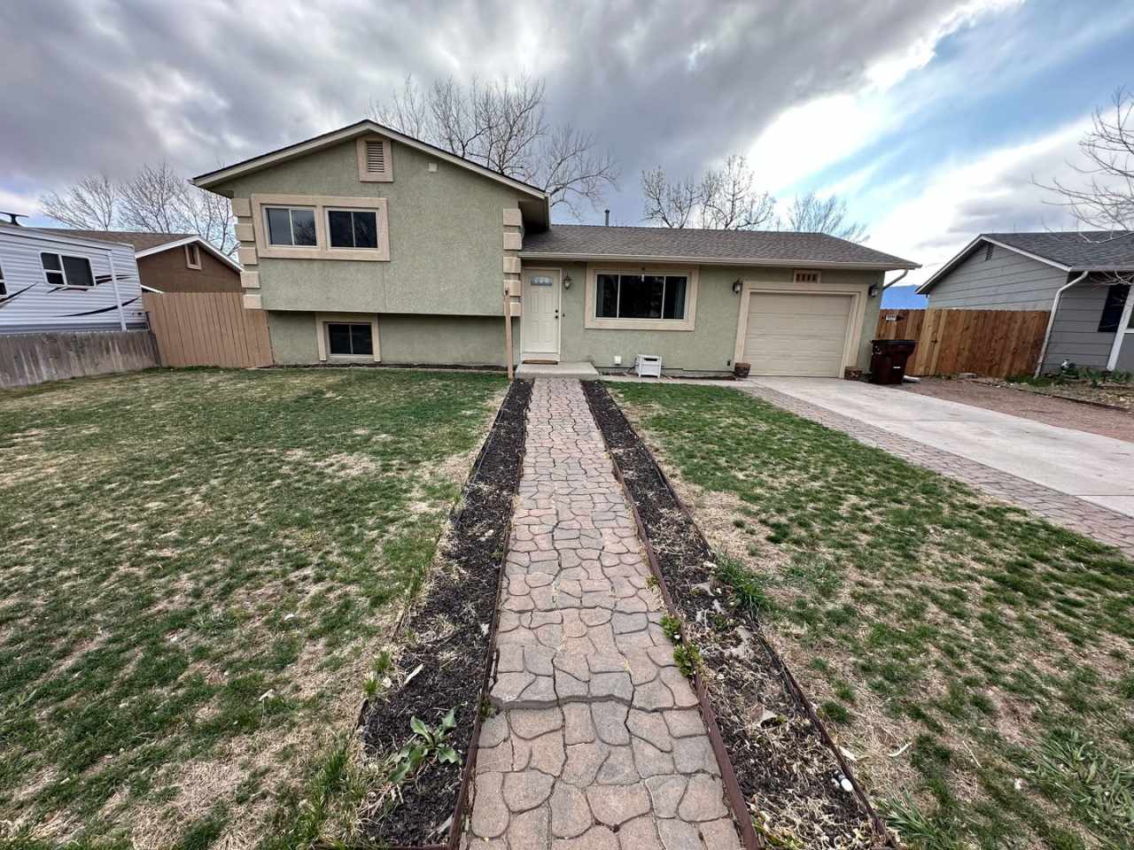 Stunning 3-Bedroom Home with Mountain Views and Modern Updates