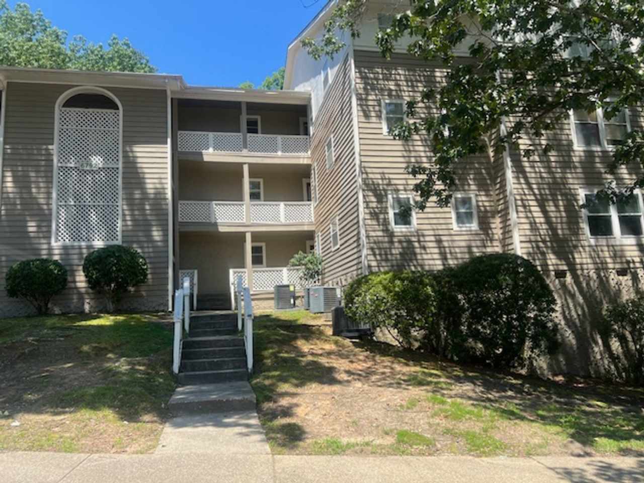 6792-17 Willowbrook ~ Stewarts Creek