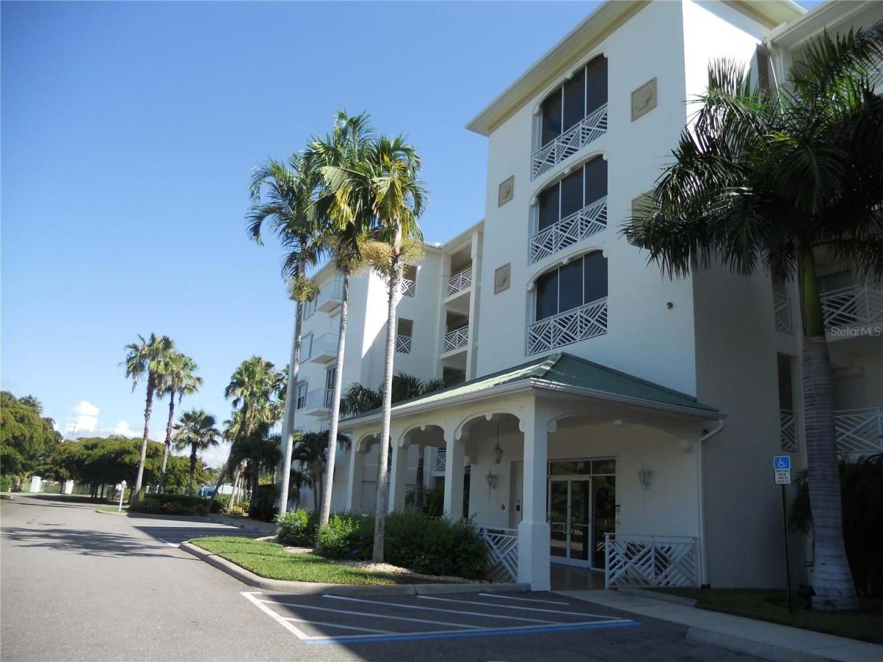 200 HARBOR WALK DRIVE