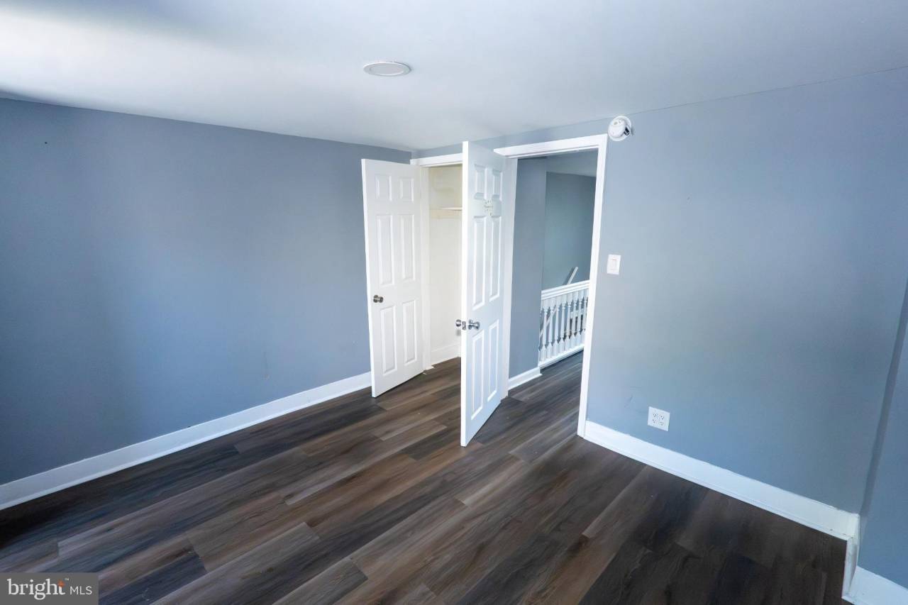 741 E NORWEGIAN Street