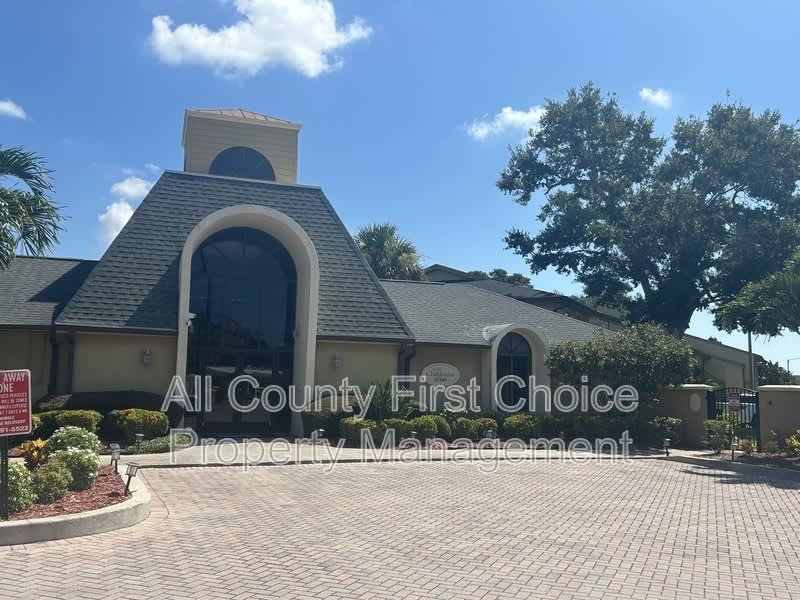 12293 Sailwinds Blvd # 203