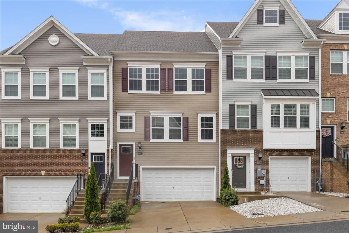 23852 MYRTLE GLEN WAY