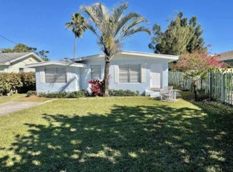 621 Northeast 3rd Avenue