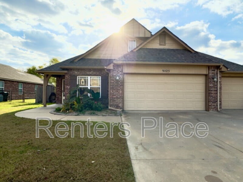 9025 North 157 East Avenue