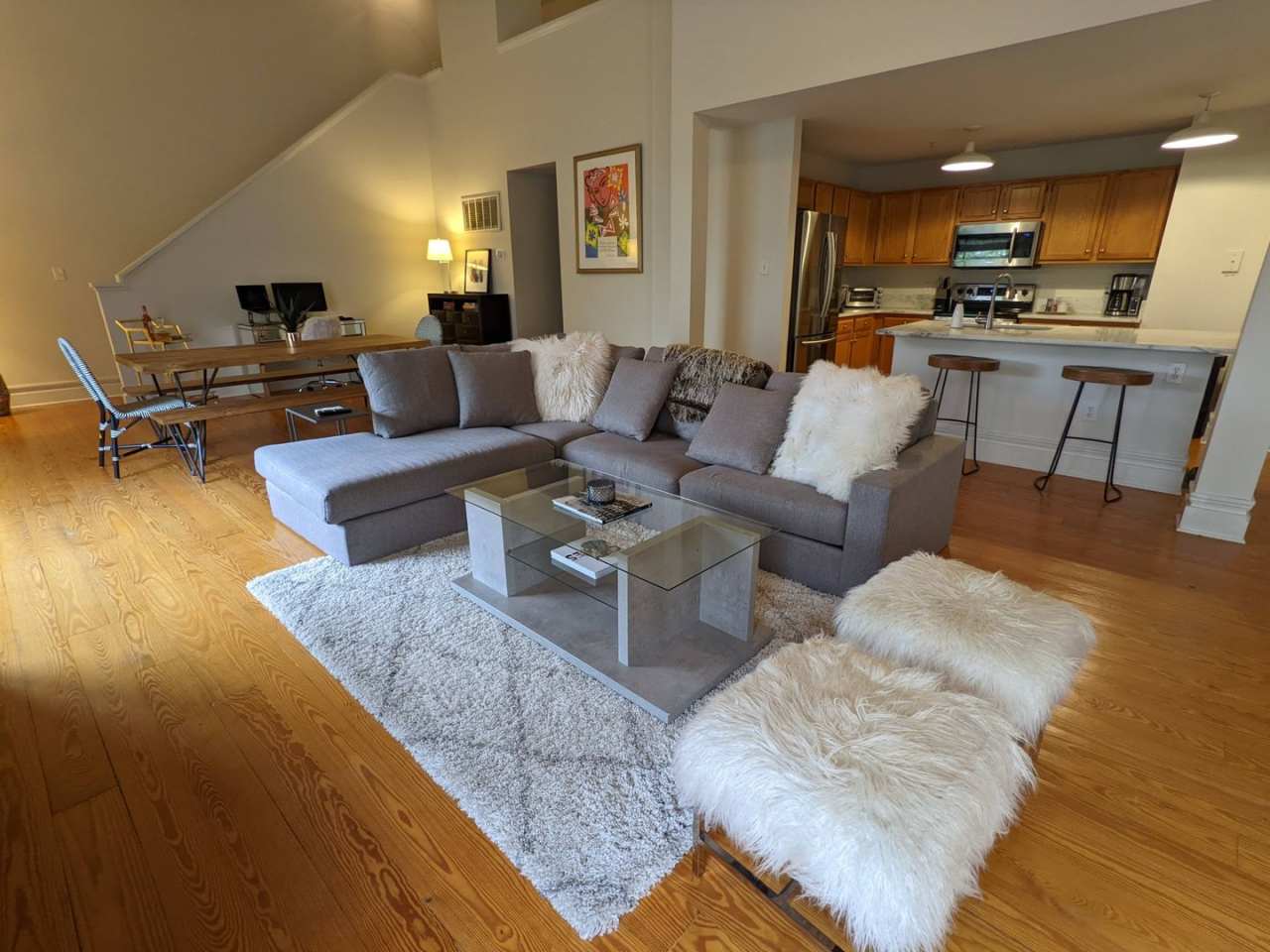 Beautiful furnished Penthouse loft in Elizabeth!