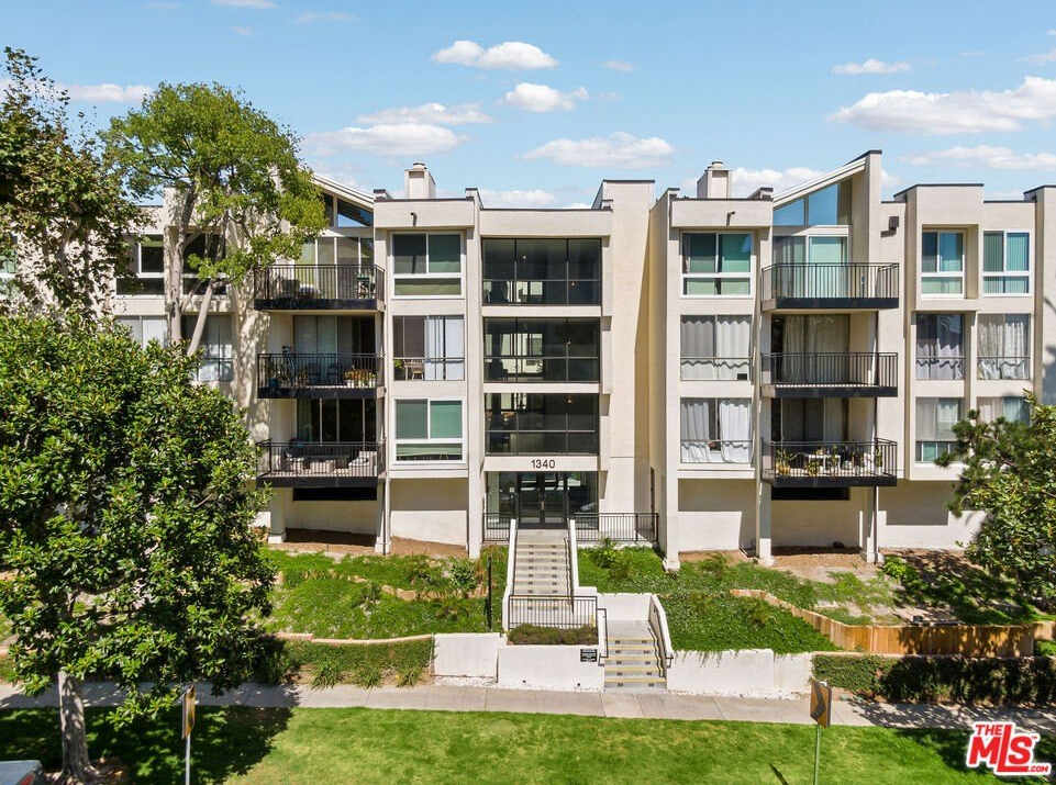 1340 S Beverly Glen Blvd