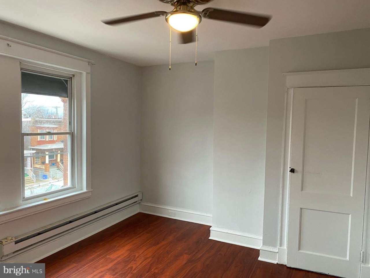 1221 52ND STREET