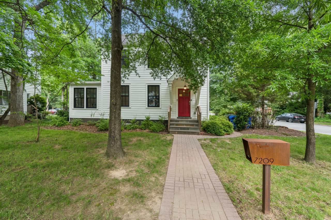 7209 Dartmouth Avenue