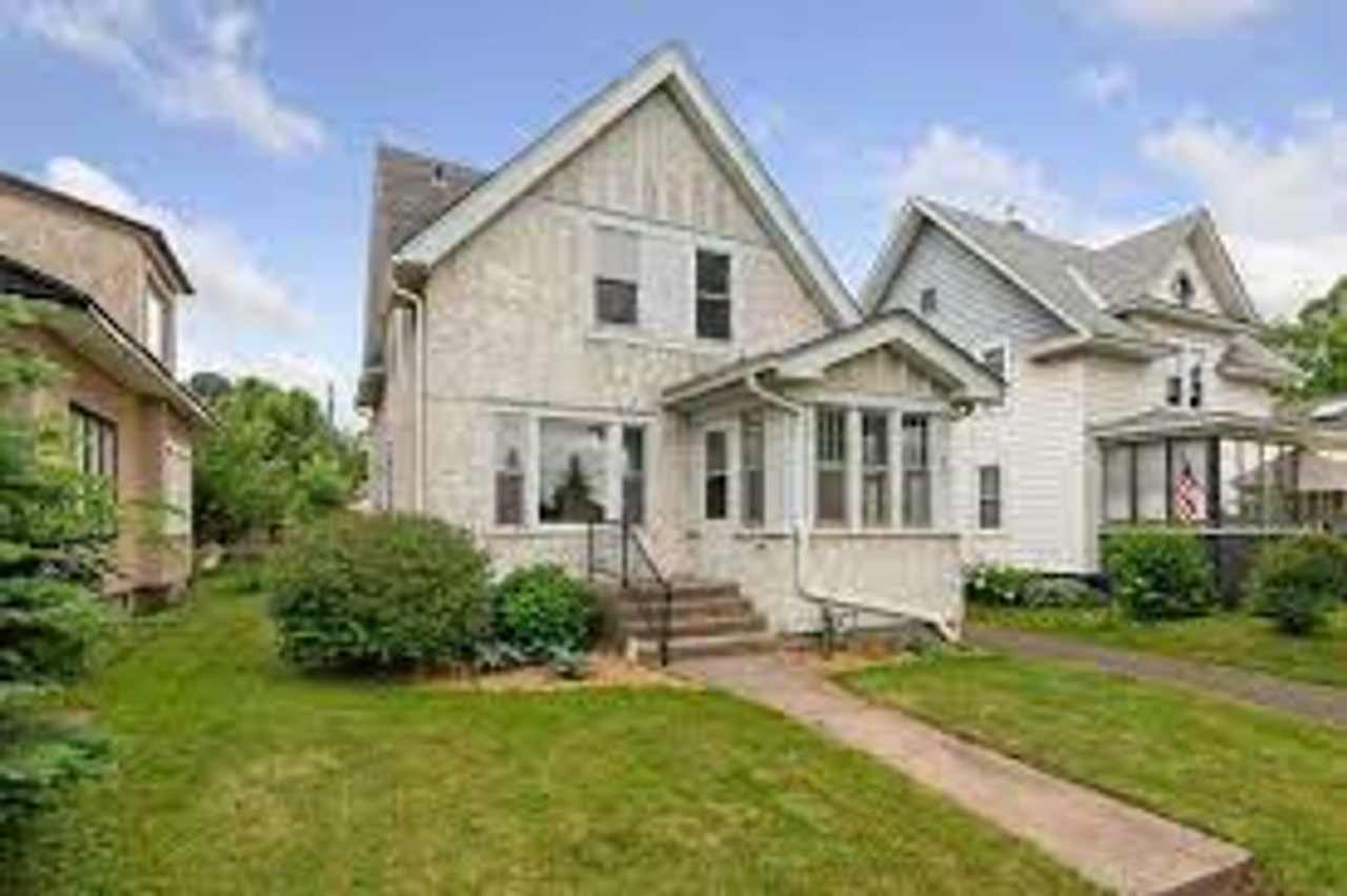 JUNE MOVE IN 2025- HAMLINE UNIVERSITY - 4 BEDROOM