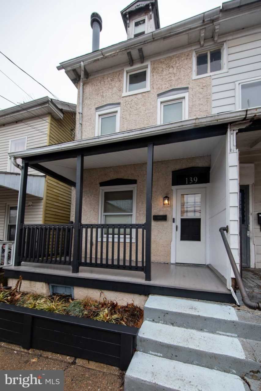 139 2ND AVENUE