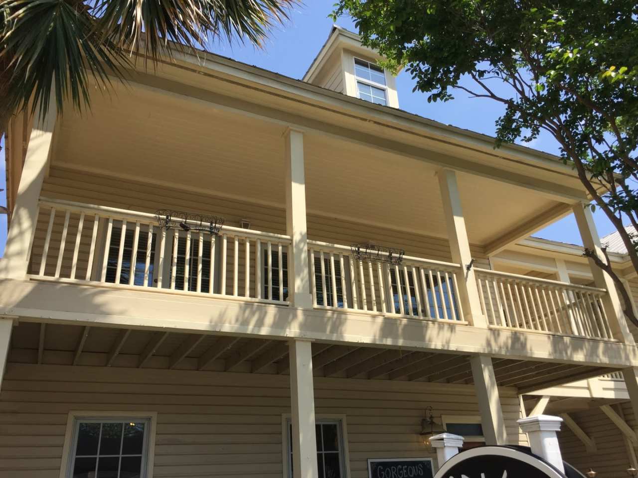 Pensacola - Downtown - 2 bedroom, 2 bathroom - water and sewer included
