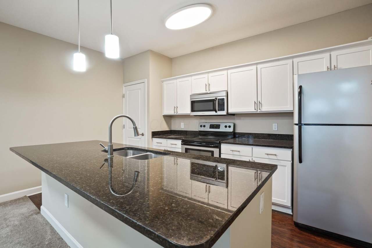 5148 Foxtail Pine Street