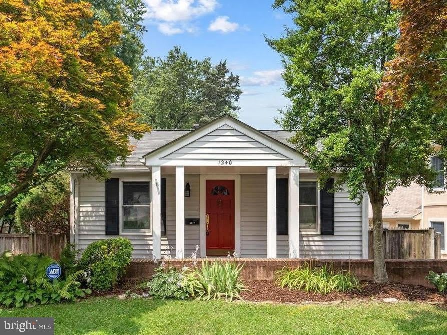 1240 KENSINGTON Road