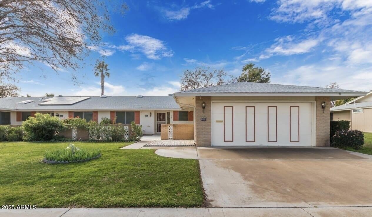 10207 W KINGSWOOD Circle