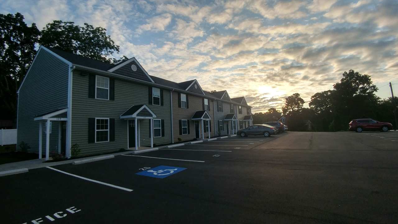 101 Williams Road - Room 3