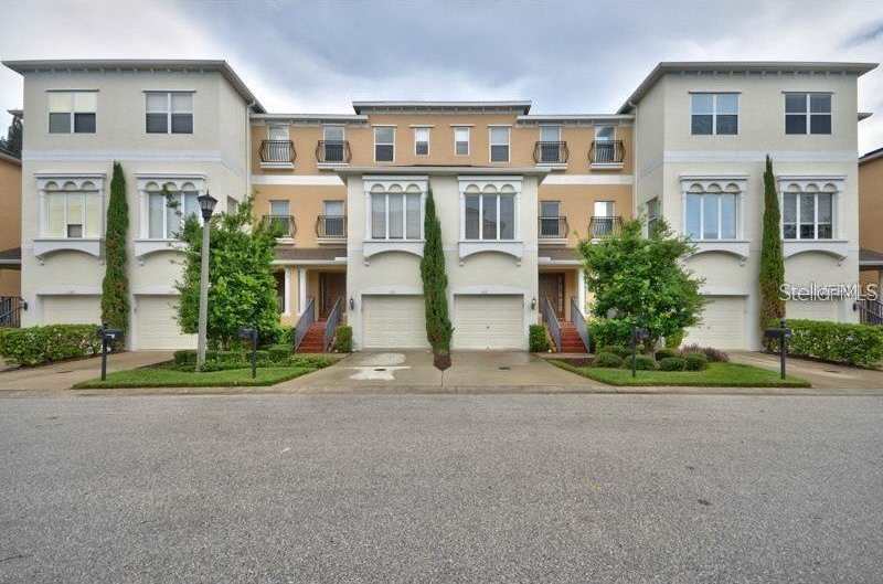 1143 VENETIAN HARBOR DRIVE NE