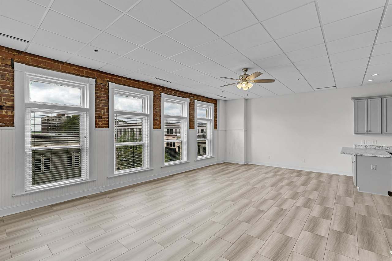 201 East Lafayette Street - 2B