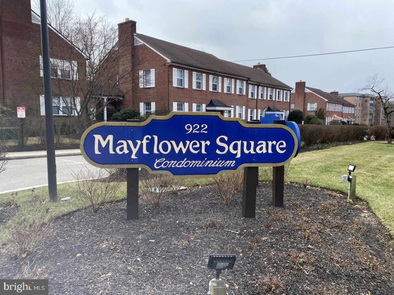 922 W MONTGOMERY Avenue unit: D5