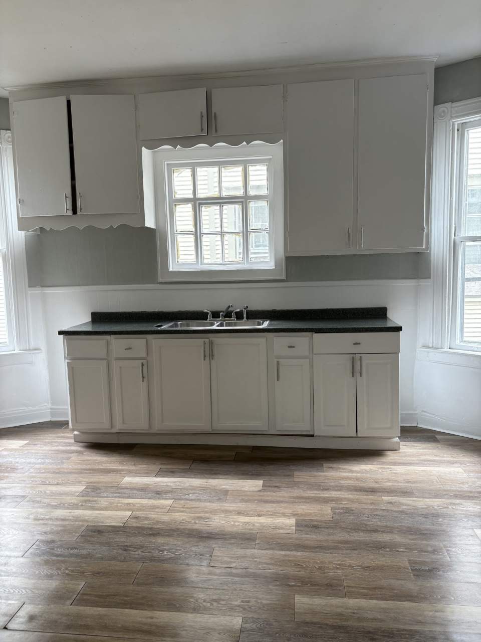 27 Fargo AvenueUnit 1 (Lower Front)