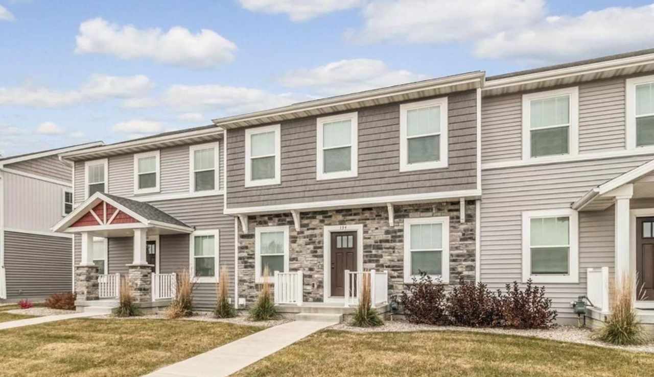Sublease - 3 Bedroom Townhome Available January 8th, 2026