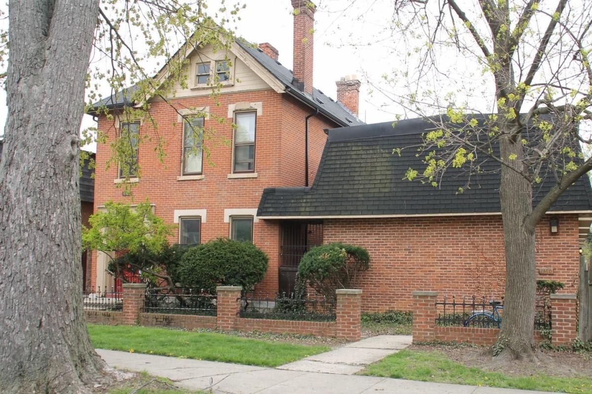 1360 Highland Street