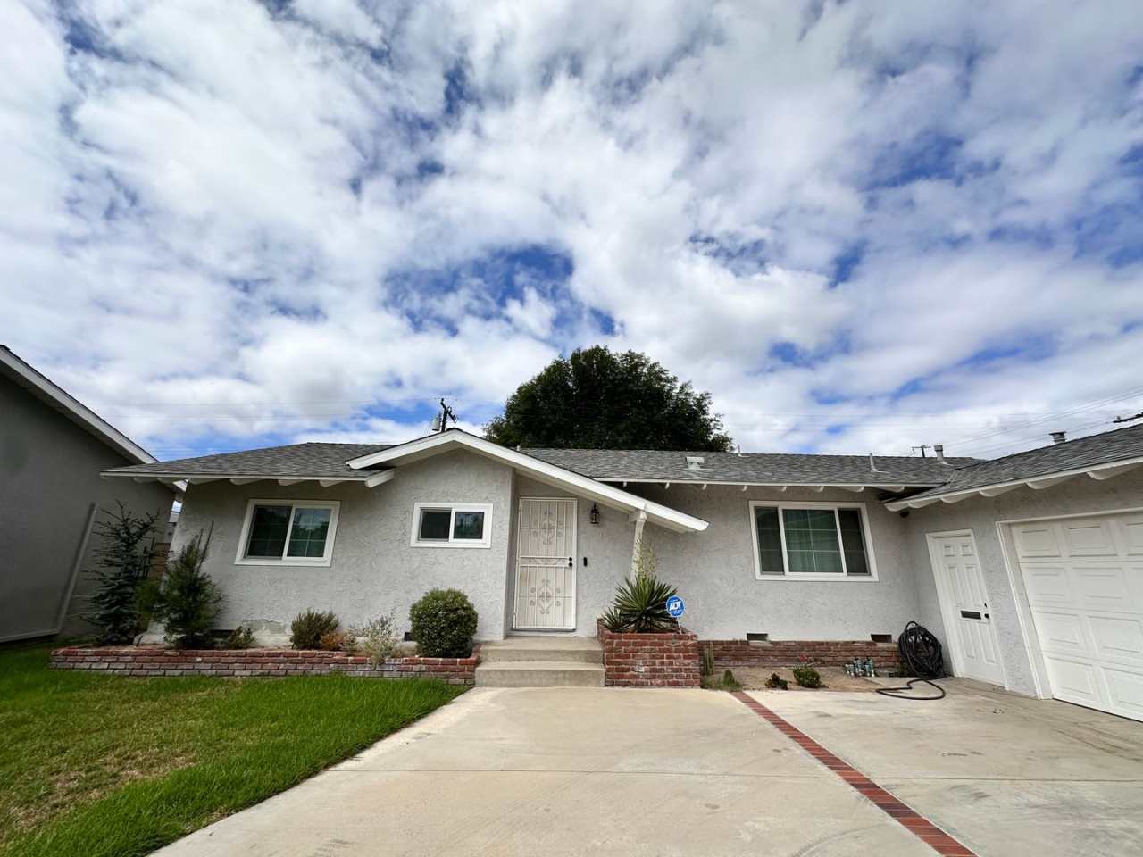 Beautiful 3BR/2BA Home with Large Backyard  Prime Location