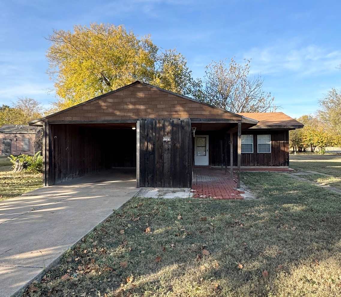 1205 NW Euclid - AVAILABLE NOW!