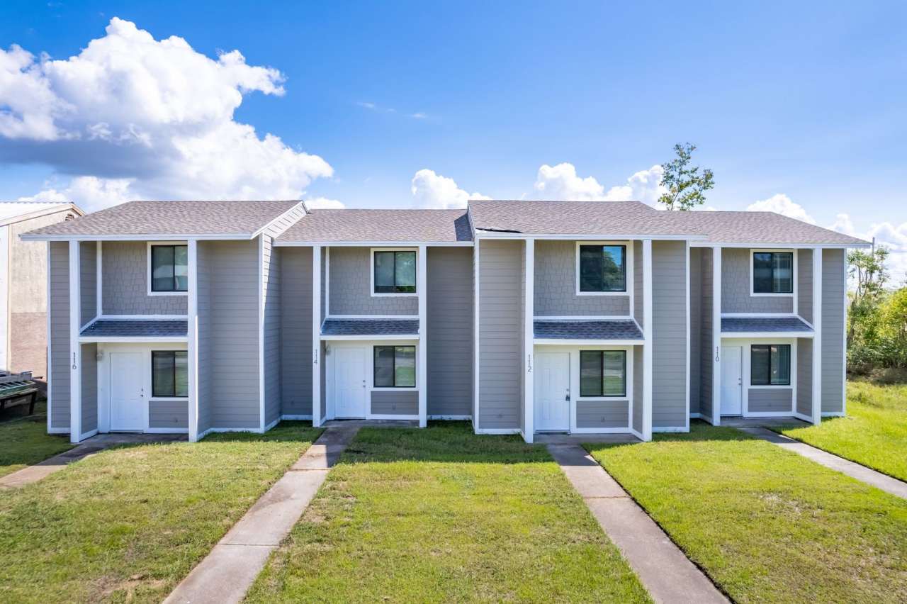 2 Bedroom 1.5 Bathroom