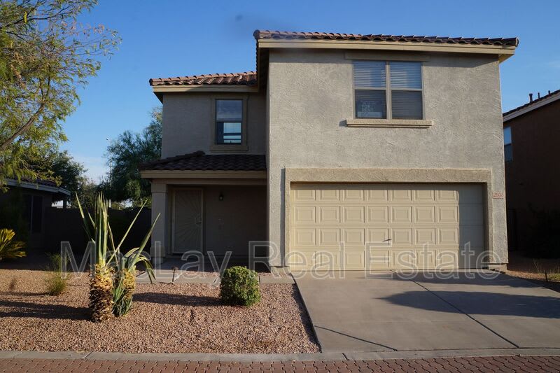 2935 E. Cherry Hills Drive