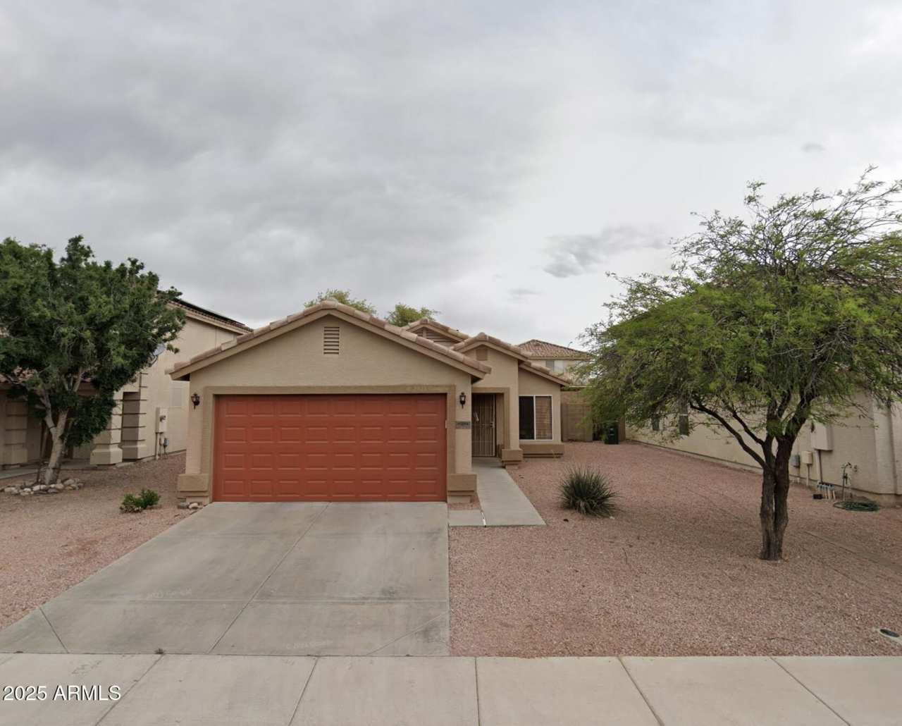 11814 W SUNNYSIDE Drive