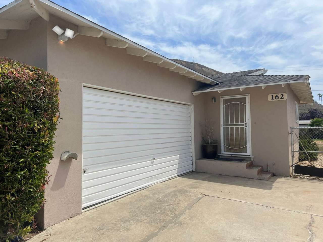West Ventura 3+2 bedroom home near Kellogg Park!