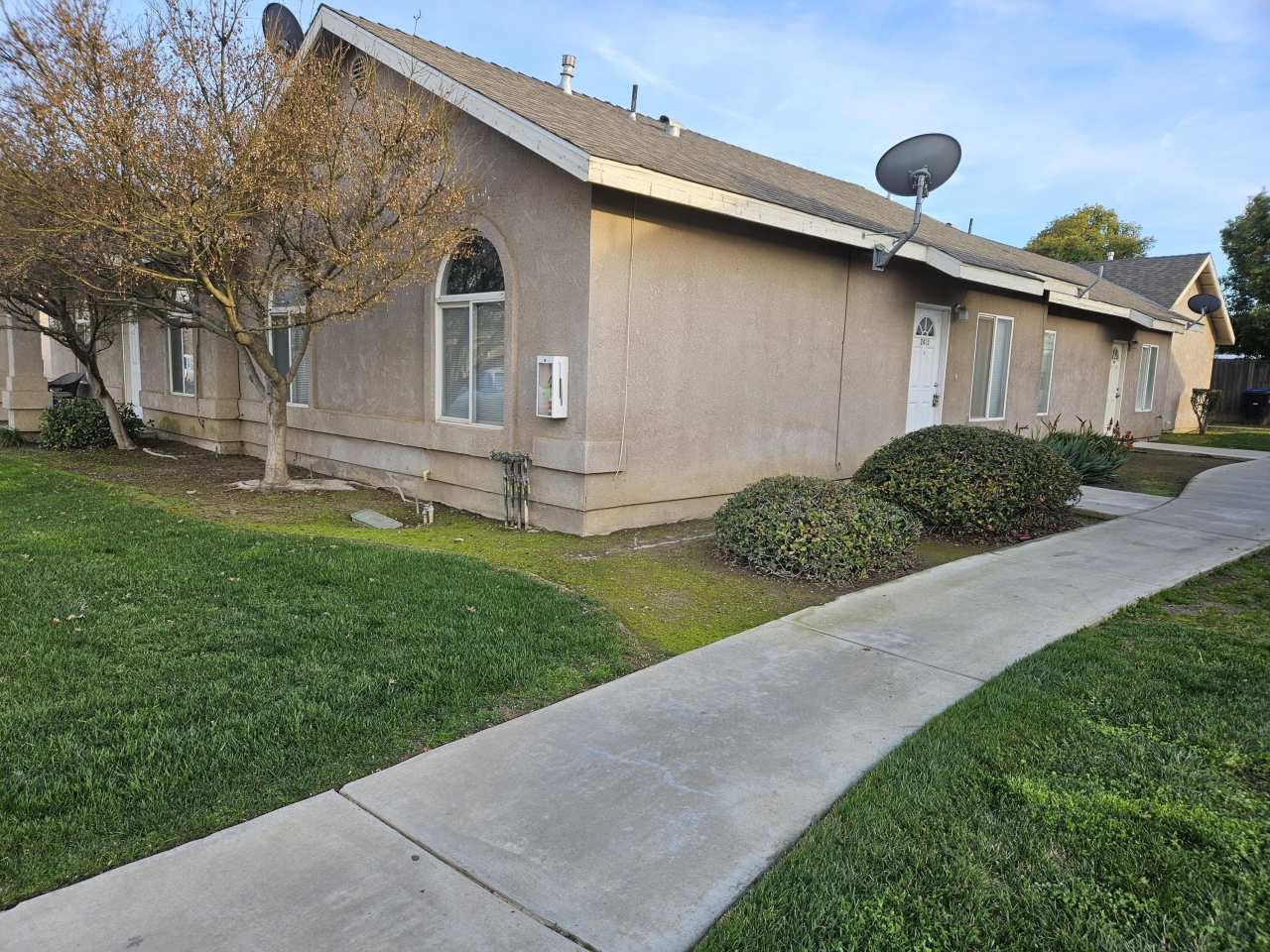 2409 W Sunnyside Avenue