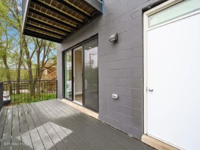 3954 South Indiana Avenue - 3954-1R